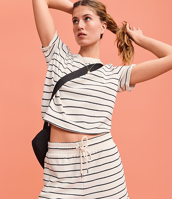 Lou & Grey Striped Jacquard Rounded Hem Top