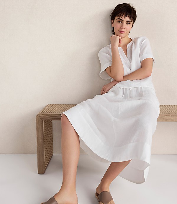 Haven Well Within Linen Gathered V-Neck Top