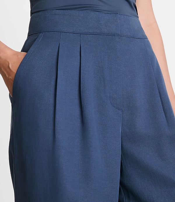 Petite LOFT Versa Pure Spun Pleated Wide Leg Pants