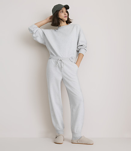 Lou & Grey Heathered Elite Fleece Pleated Joggers