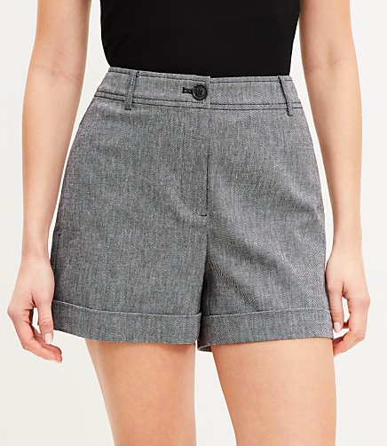 Petite Curvy Cuffed Shorts in Cotton Linen