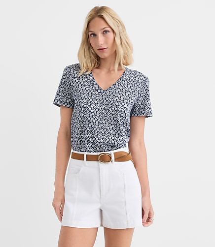 Garden Everyday V-Neck Tee