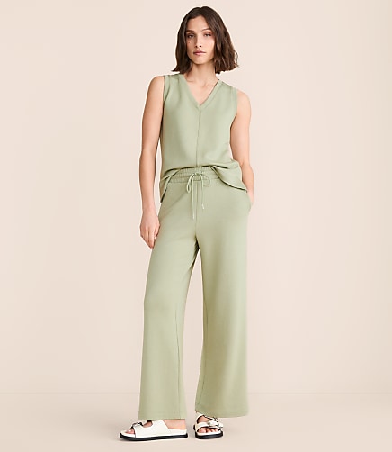 Lou & Grey Scubasoft Wide Leg Sweatpants