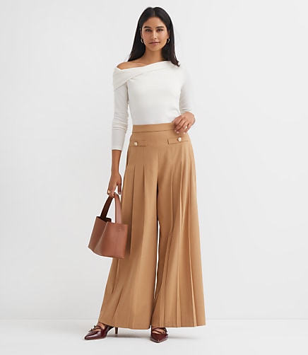 Pleated Ultra Wide Leg Pants in Twill
