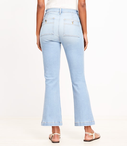 Curvy Patch Pocket Kick Crop Jeans in Bright Vintage Wash