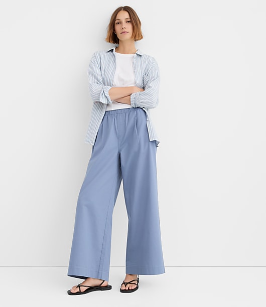 Loft Petite Pleated Pull On Wide Leg Pants in Twill