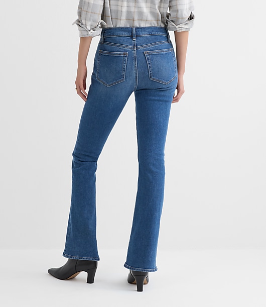 Mid Rise Boot Jeans in Luxe Medium Wash