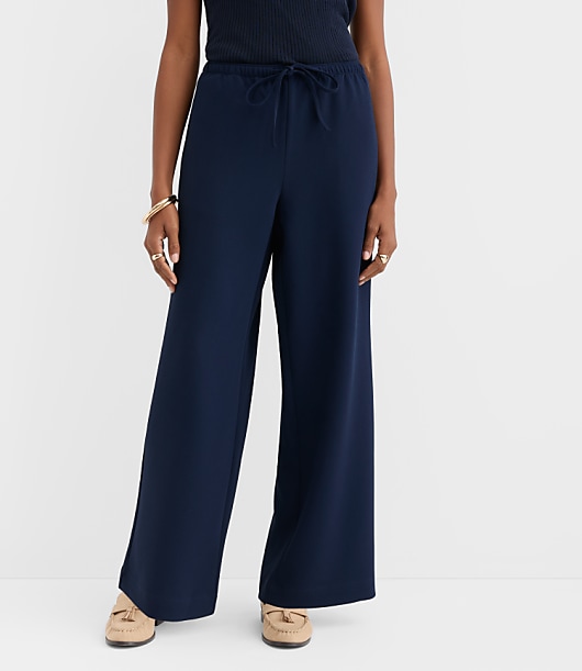 Petite Sawyer Pull On Pants in Textured Crepe