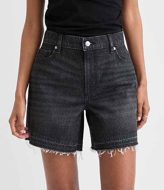 Rivete Unpicked Boyfriend Shorts in Noir Wash