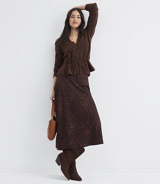 Scalloped Tie Waist V-Neck Sweater