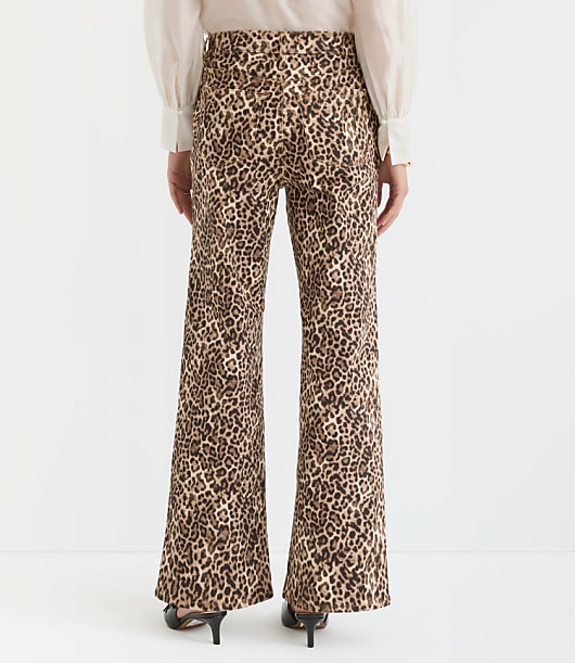 Curvy High Rise Wide Leg Jeans in in Leopard Print