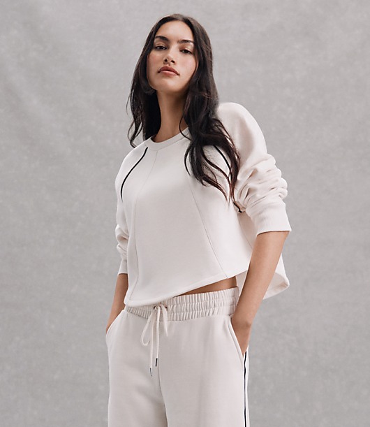 Lou & Grey Piped Elite Fleece Sweatshirt