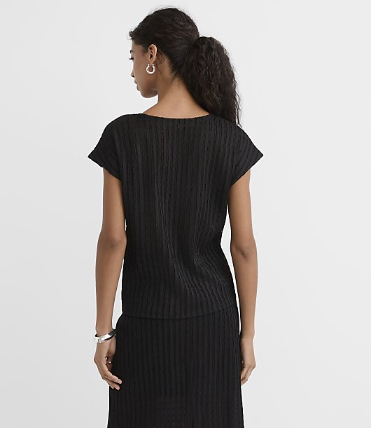 Ribbed Modern Wedge Tee