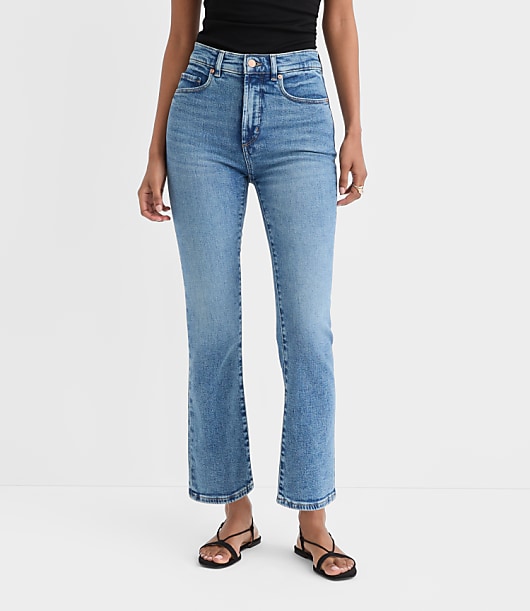 Rivete Short High Rise Kick Crop Jeans in Authentic Mid Vintage Wash