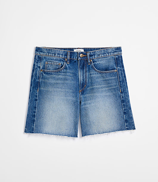 Rivete Petite Curvy Fresh Cut Seamed Boyfriend Shorts in Dark Wash