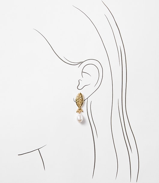 Pearlized Fish Stud Earrings