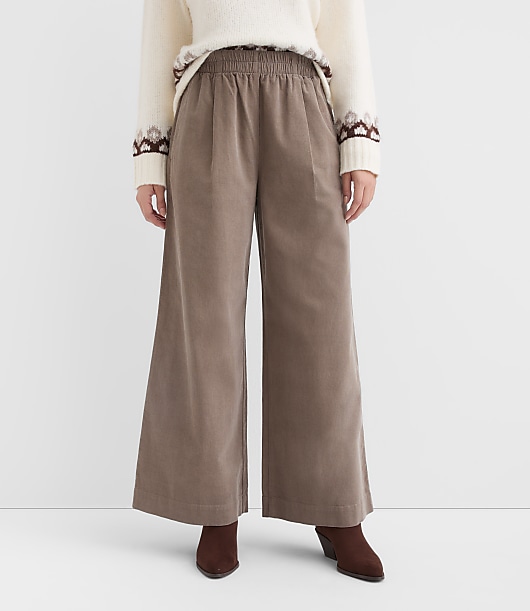 Pleated Pull On Wide Leg Pants in Corduroy
