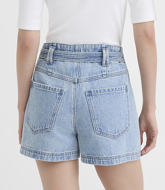 Rivete Belted Denim Utility Shorts in Light Vintage Indigo