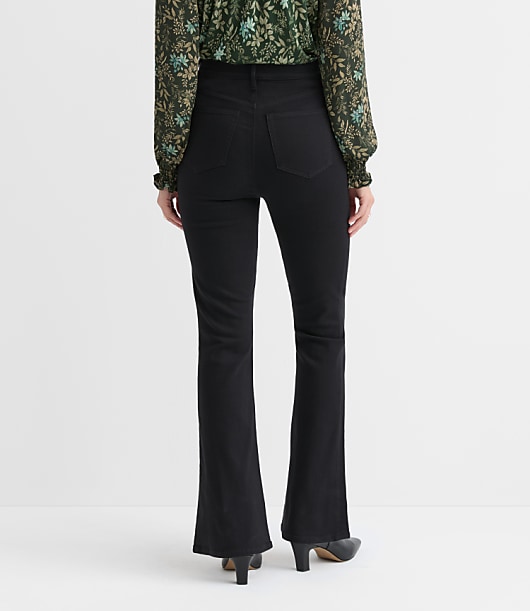 Curvy High Rise Slim Flare Jeans in Jet Black Wash
