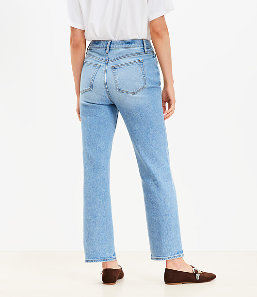 Petite Curvy High Rise Straight Jeans in Bright Vintage Wash