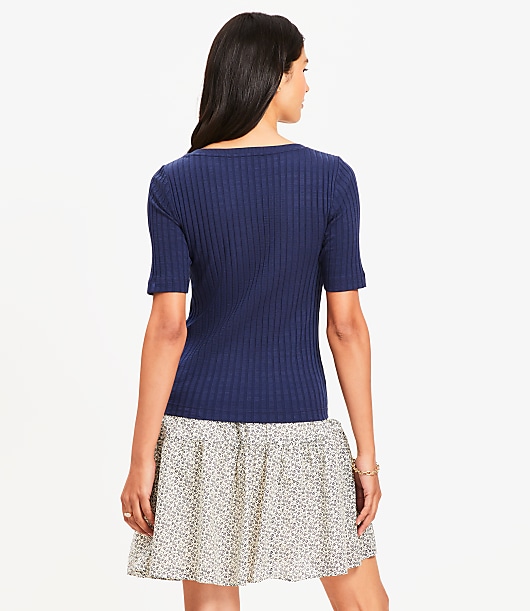 Ribbed Scoop Neck Tee
