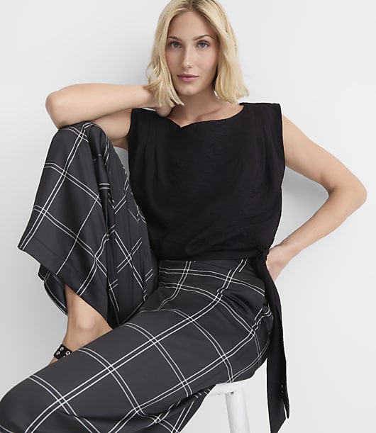 Side Tie Wedge Top