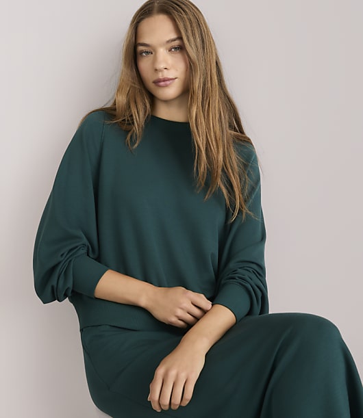 Lou & Grey Scubasoft Batwing Sleeve Sweatshirt